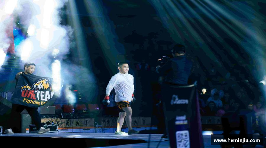 ️必·运动平台勇攀高峰，无所畏惧！